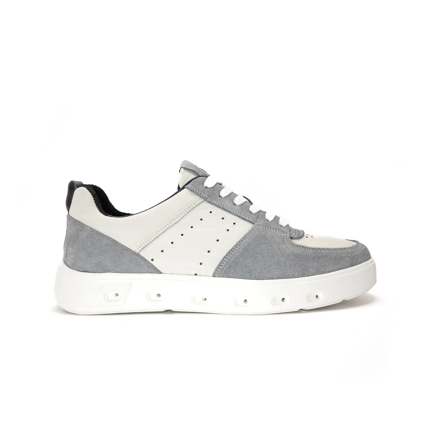 Women's 574 Sneakers in Grey/Off-White | Little Burgundy